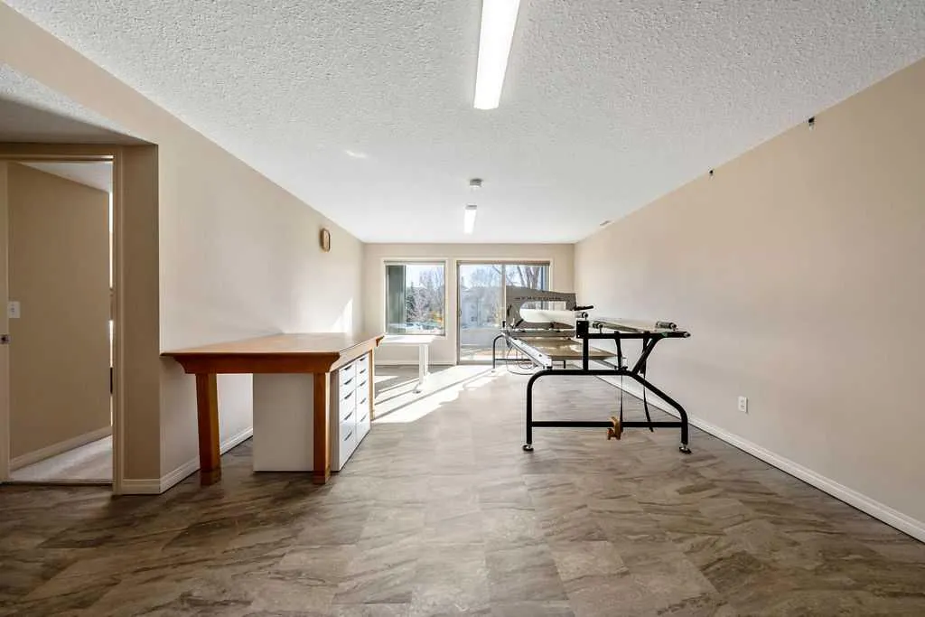31 Springbank Terrace SW
