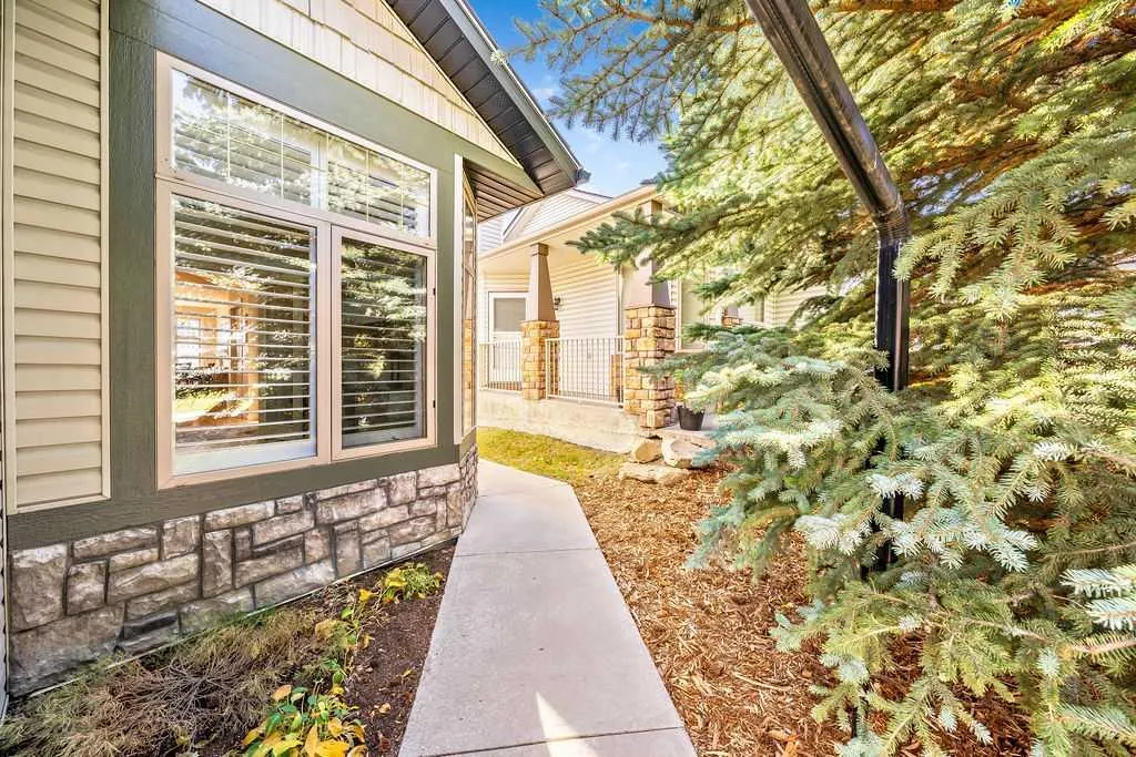 31 Springbank Terrace SW