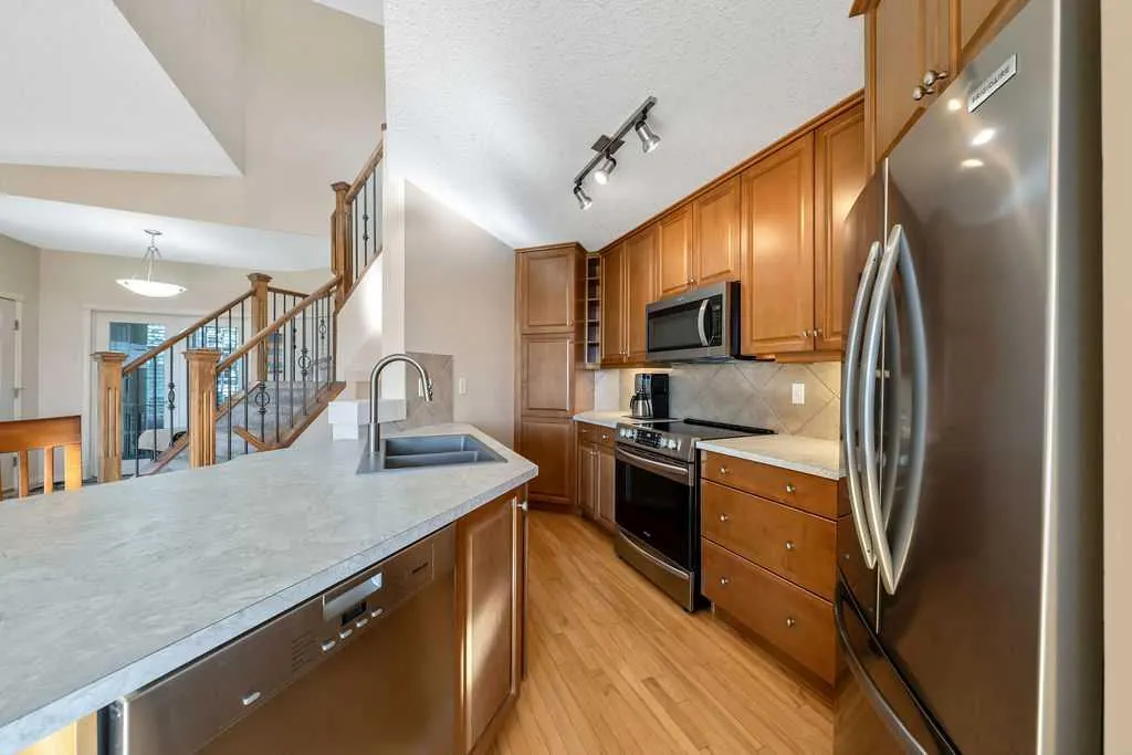 31 Springbank Terrace SW