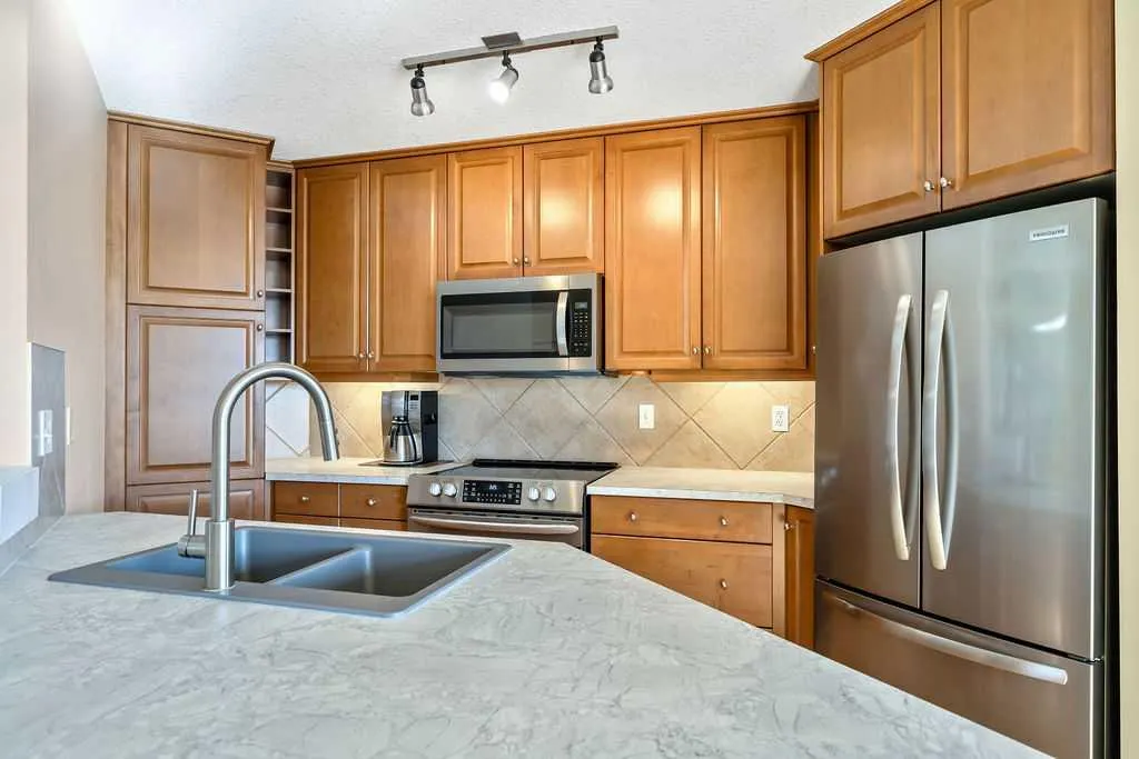 31 Springbank Terrace SW