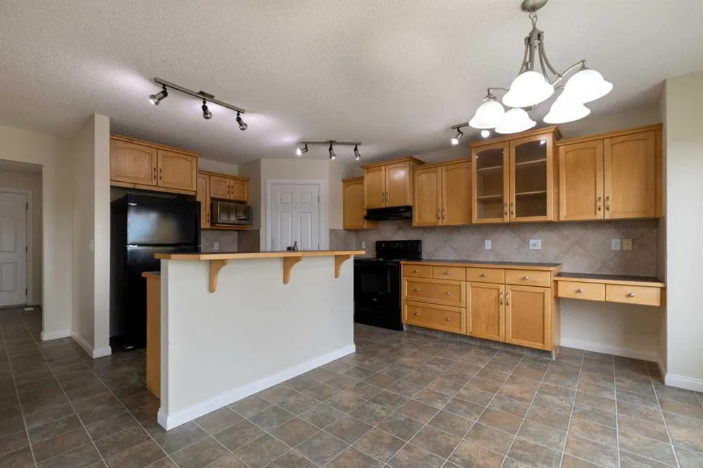 151 Bow Ridge Crescent