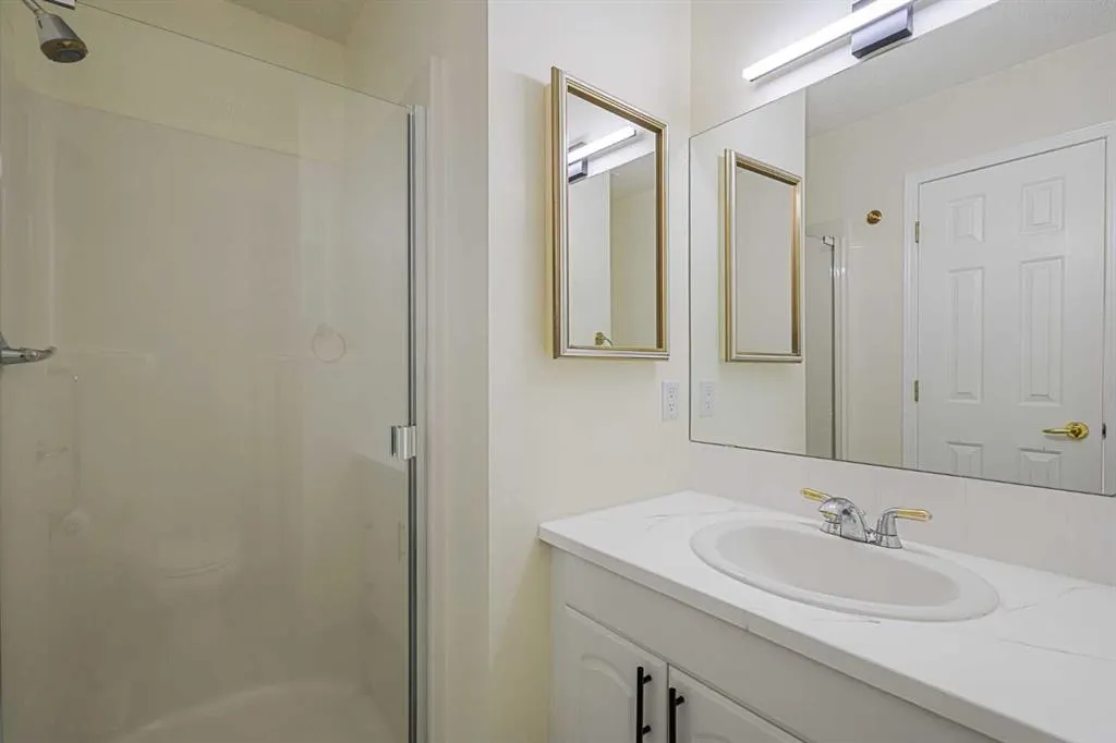 119 Hawkmount Close NW