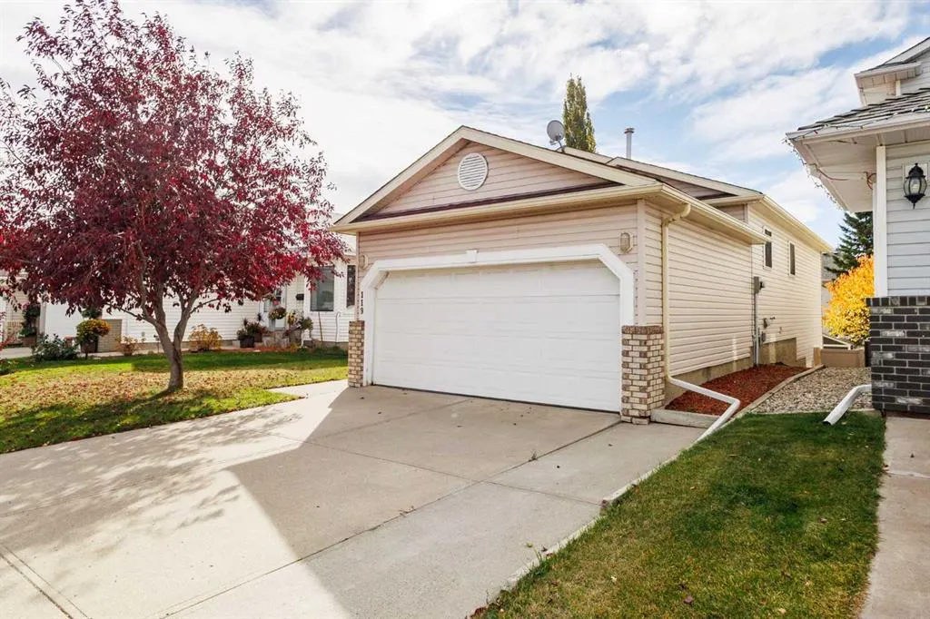 119 Hawkmount Close NW