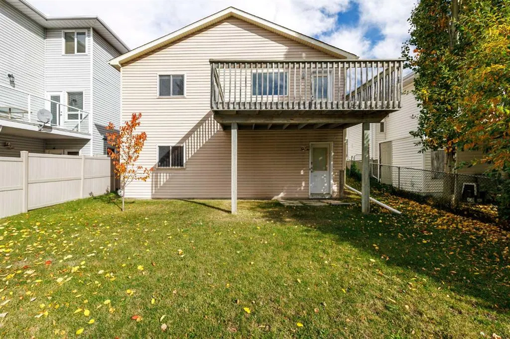 119 Hawkmount Close NW