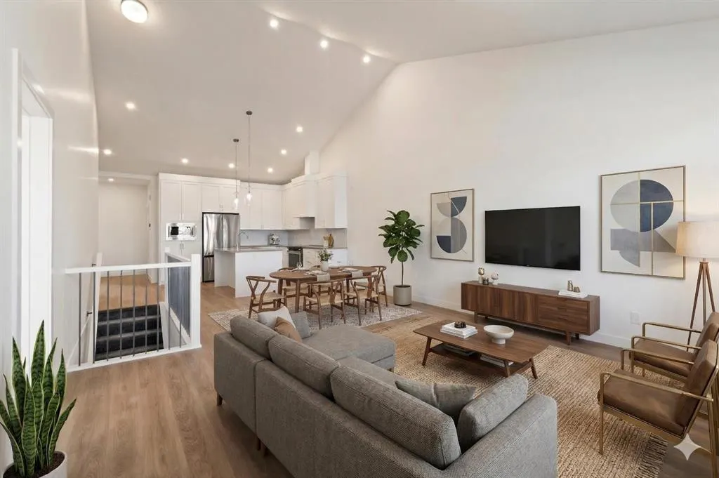 15 Coopersfield Link SW #1901