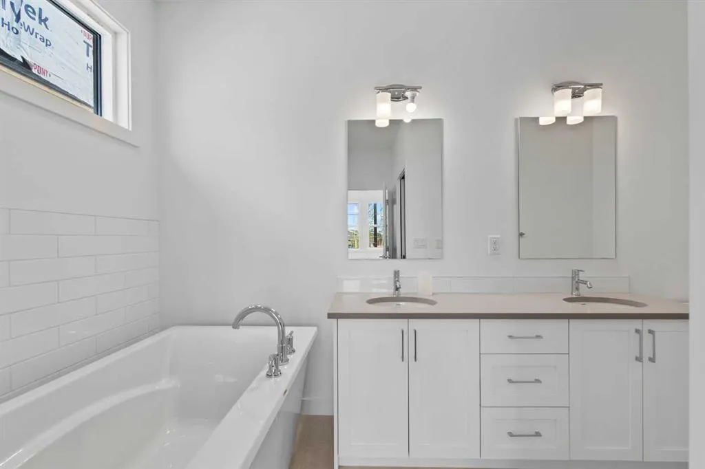15 Coopersfield Link SW #1901