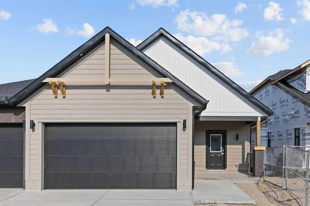 15 Coopersfield Link SW #1901