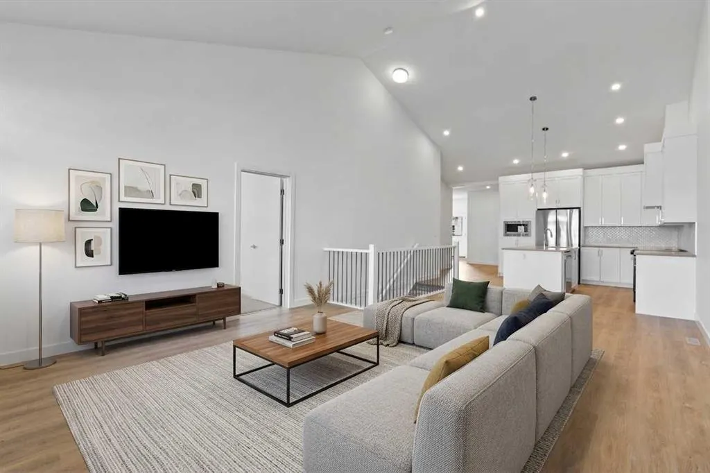 15 Coopersfield Link SW #1901