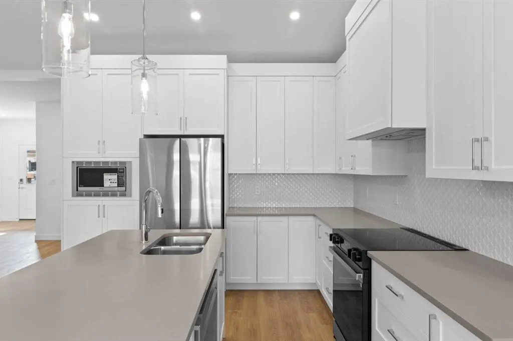 15 Coopersfield Link SW #1901