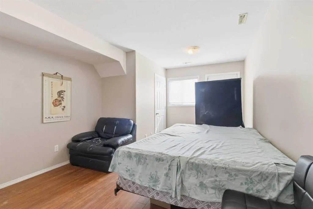 105 Loutit Road #808