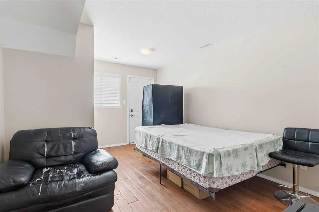 105 Loutit Road #808