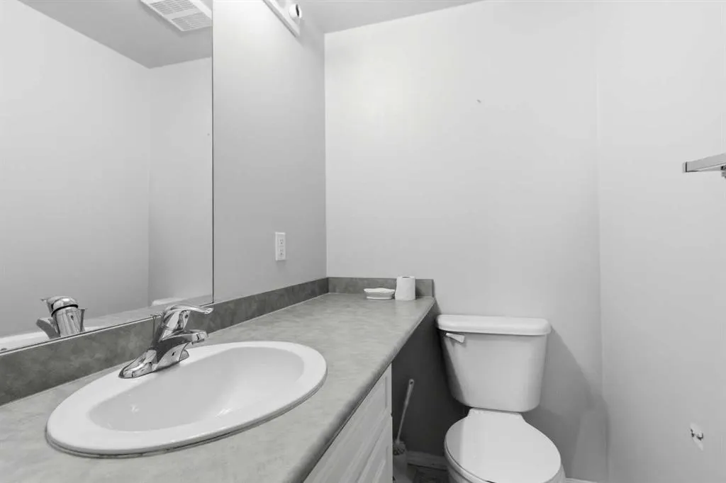 105 Loutit Road #808