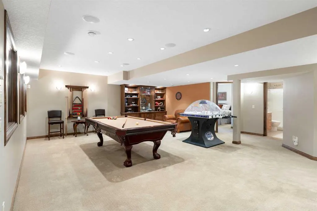 505 Bearspaw Village Ridge NW