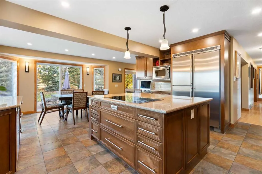 505 Bearspaw Village Ridge NW