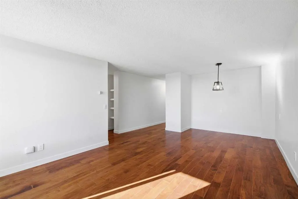 4944 Dalton Drive NW #1104