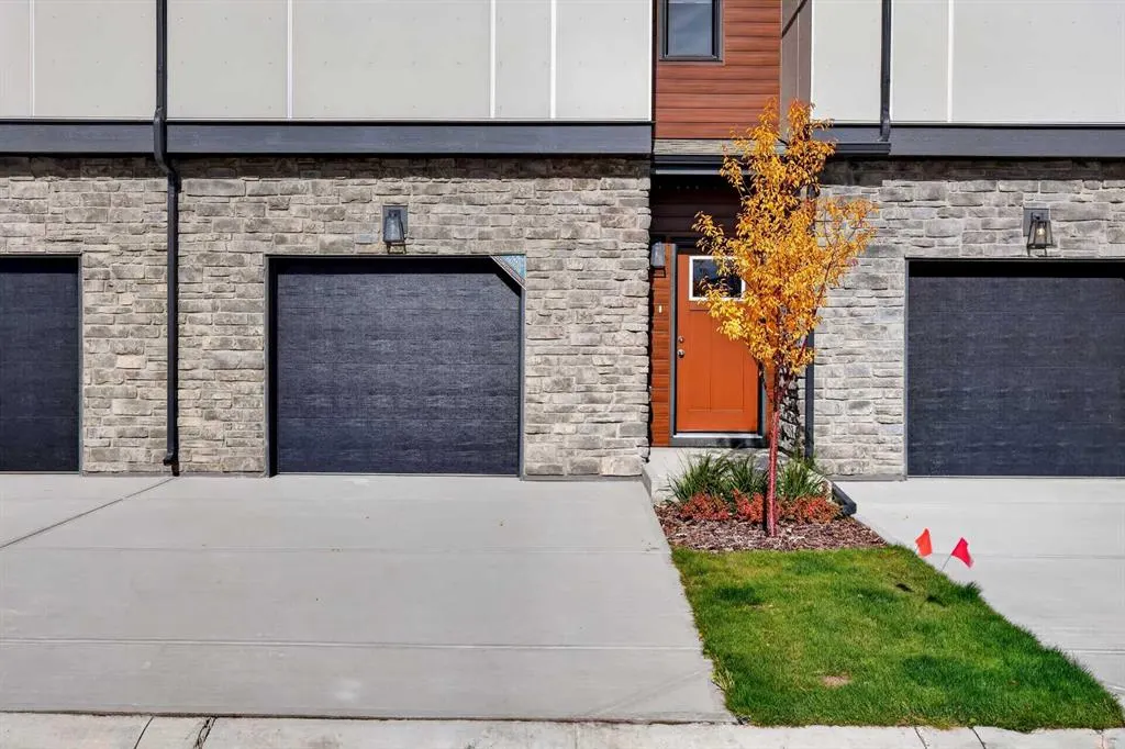 30 Creekside Villas SW #705