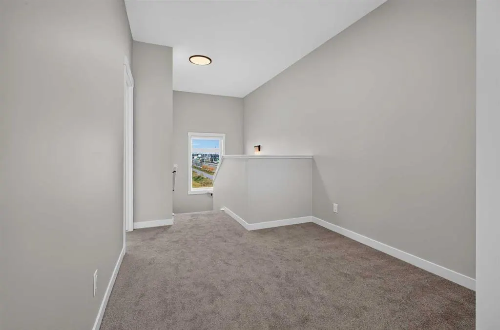 30 Creekside Villas SW #705