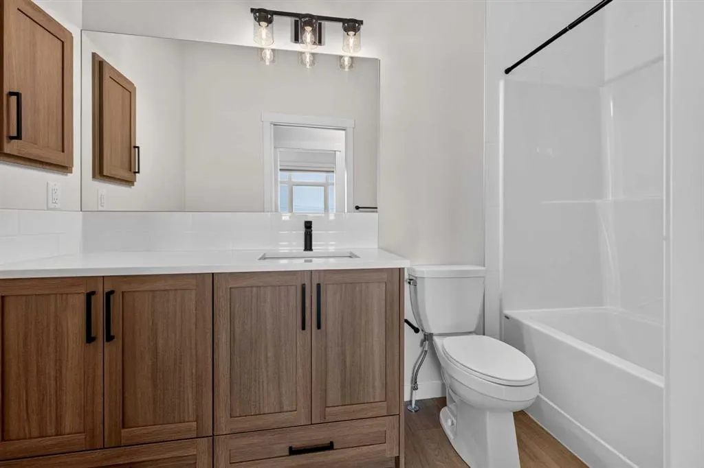 30 Creekside Villas SW #705