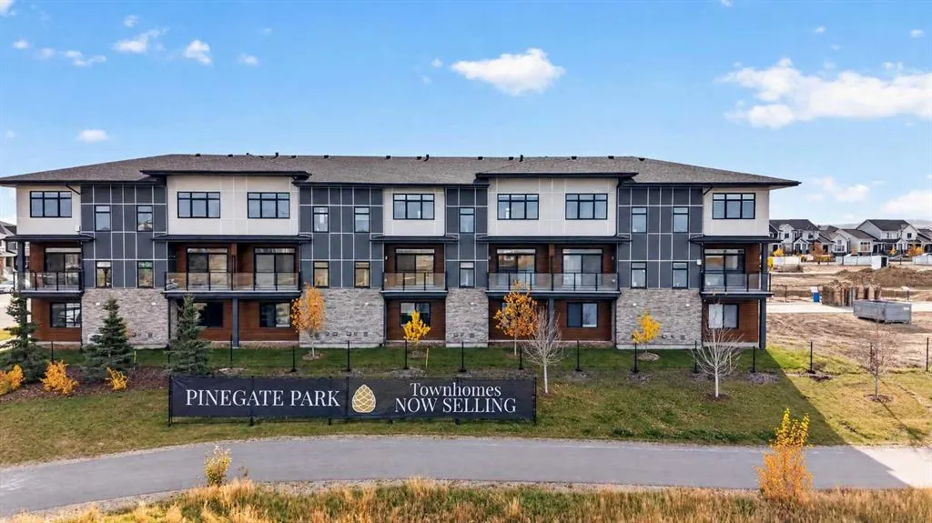 30 Creekside Villas SW #705