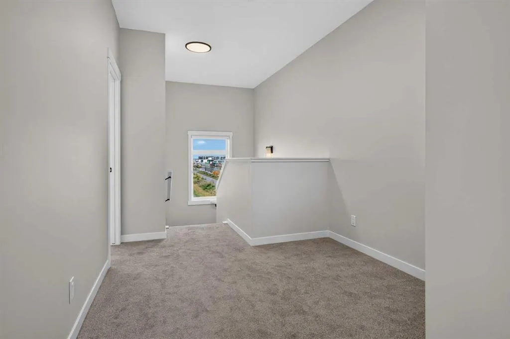 30 Creekside Villas SW #705