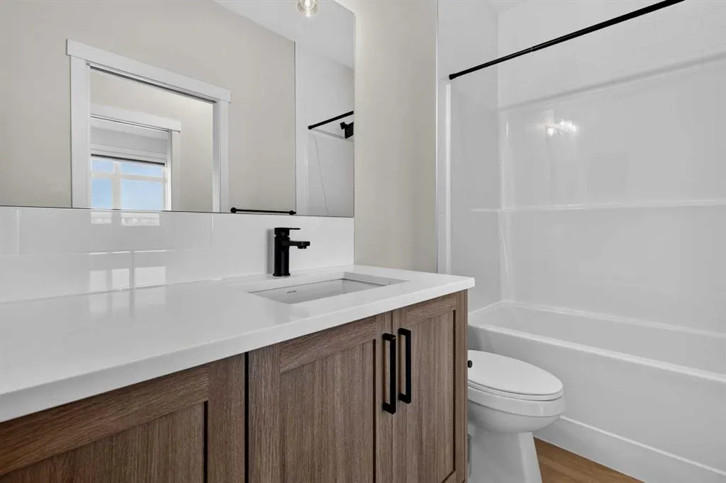 30 Creekside Villas SW #705