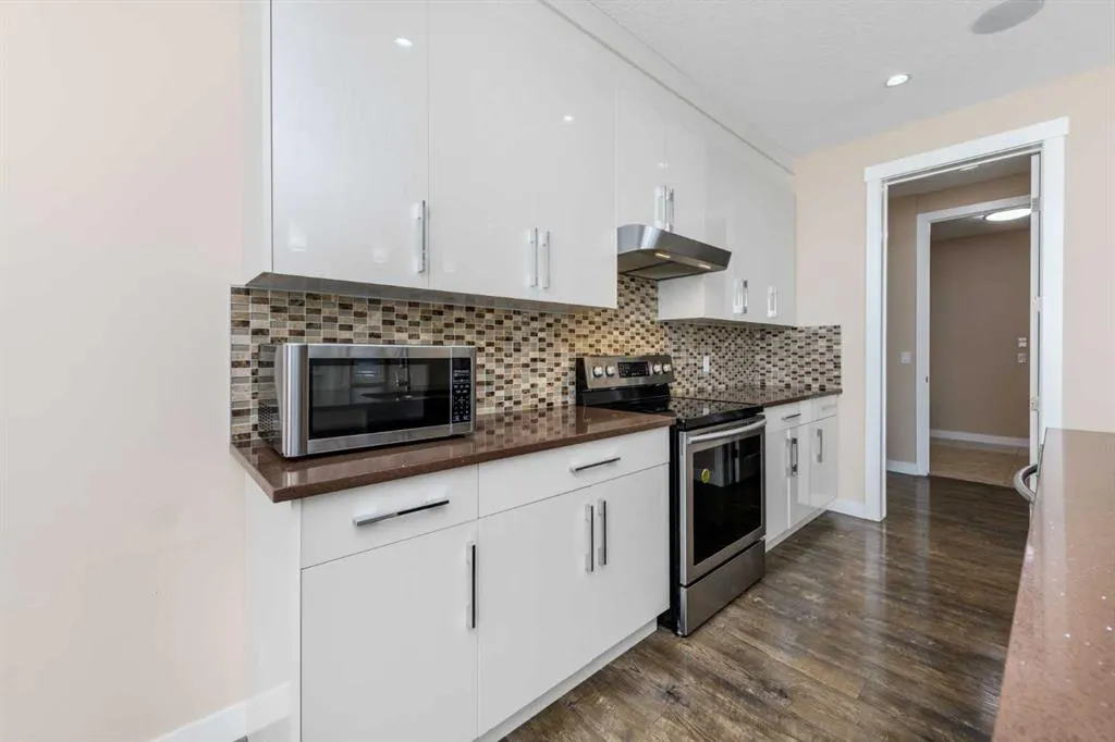 244 Baysprings Gardens SW