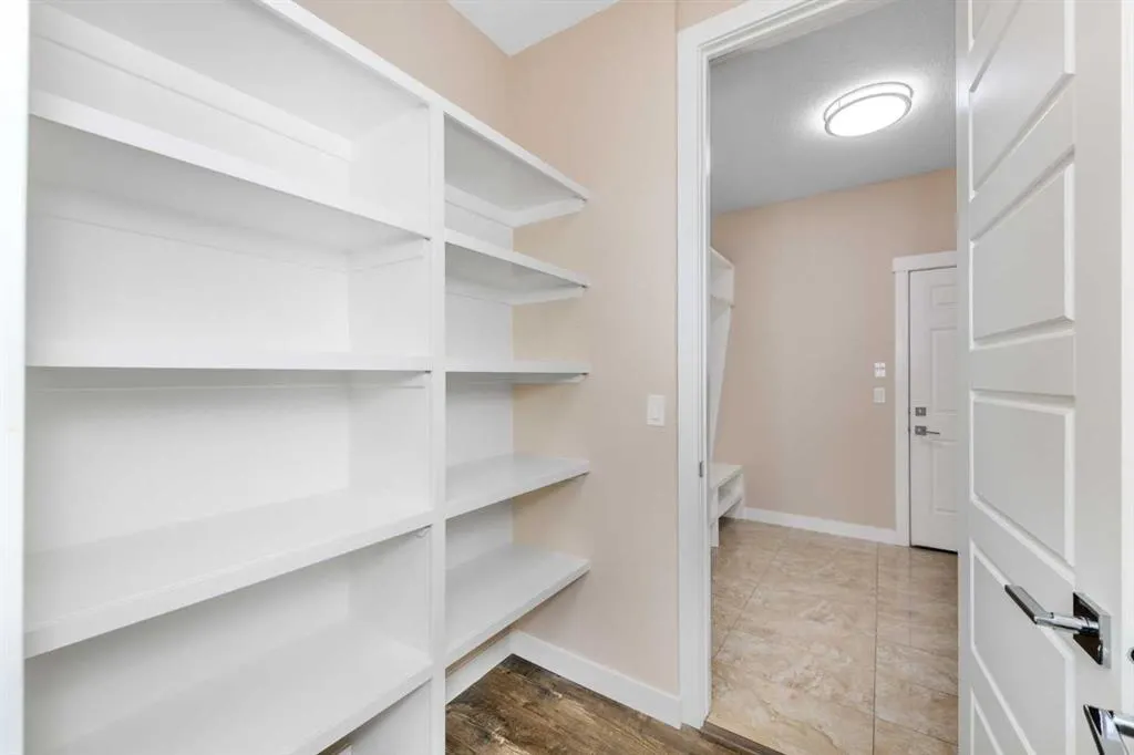 244 Baysprings Gardens SW