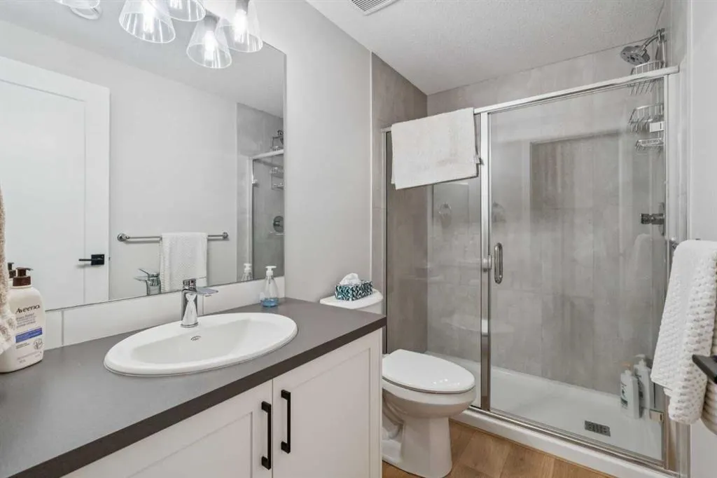 70 Savoy Landing SE