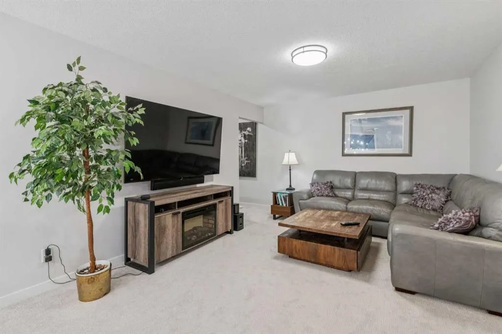 70 Savoy Landing SE