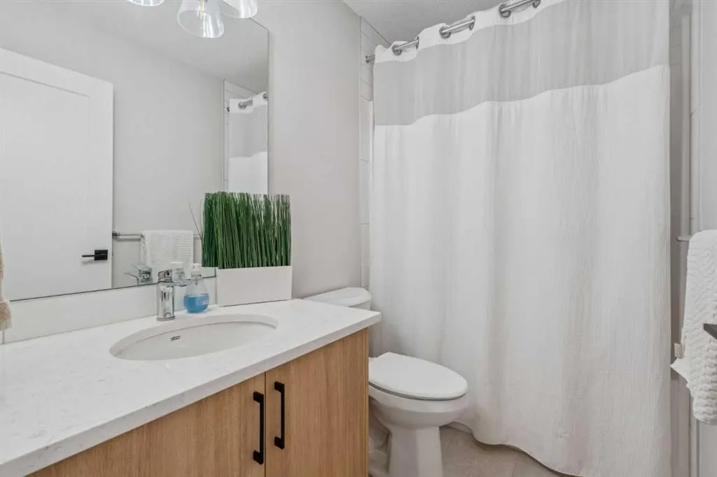 70 Savoy Landing SE