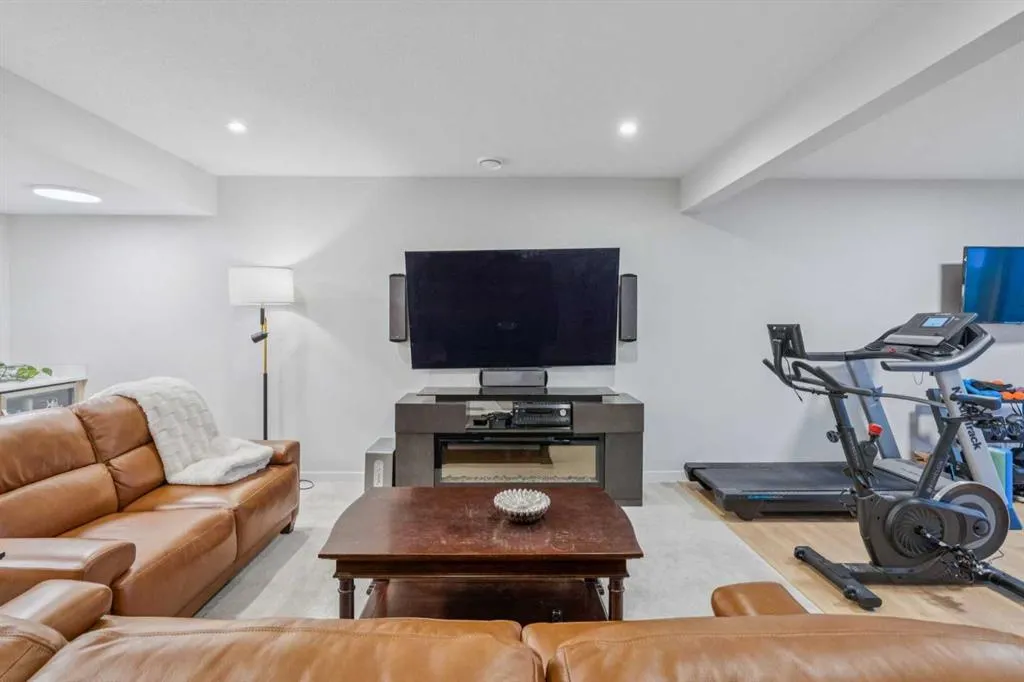 70 Savoy Landing SE