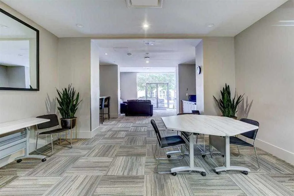 1110 11 Street SW #701