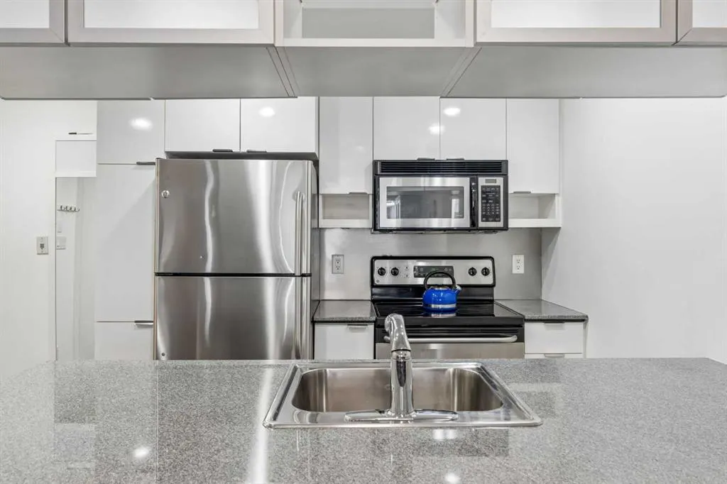 1110 11 Street SW #701
