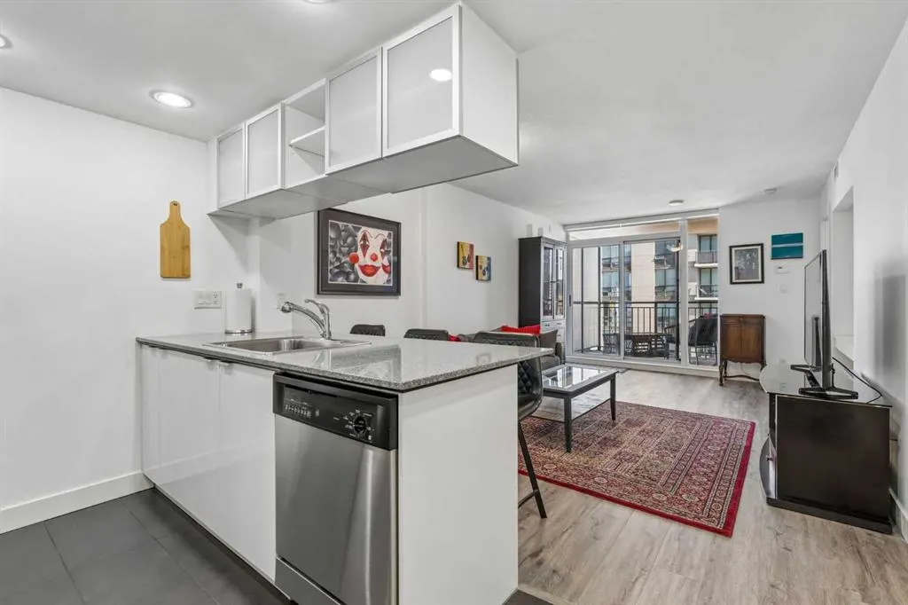 1110 11 Street SW #701
