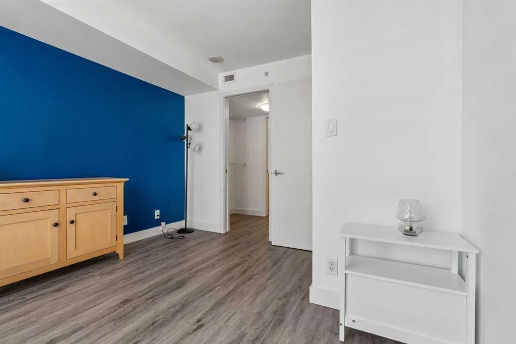 1110 11 Street SW #701