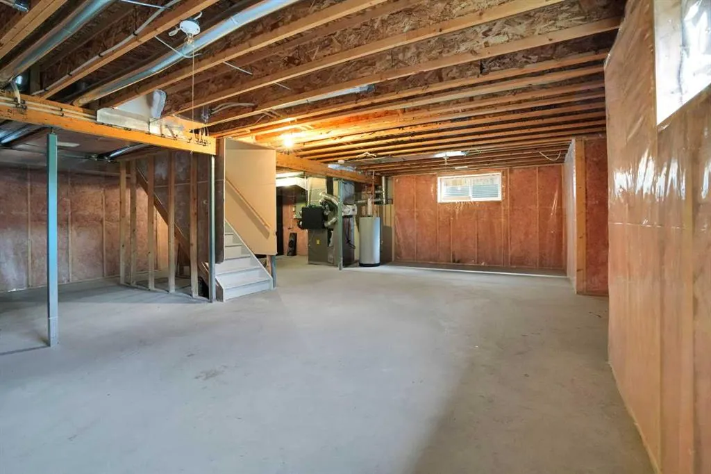 152 Hawkmere Close
