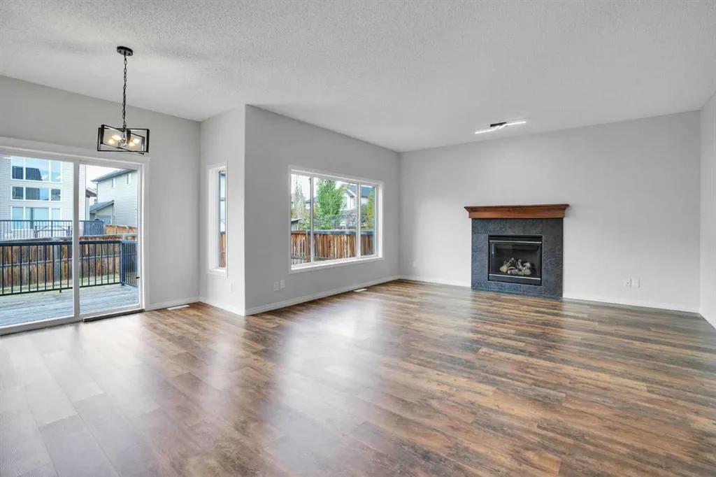 152 Hawkmere Close