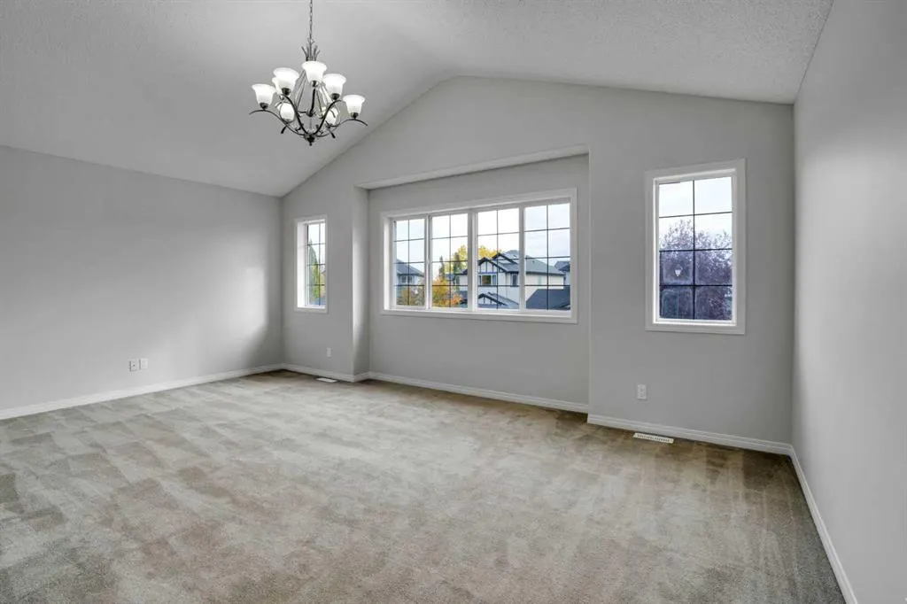 152 Hawkmere Close