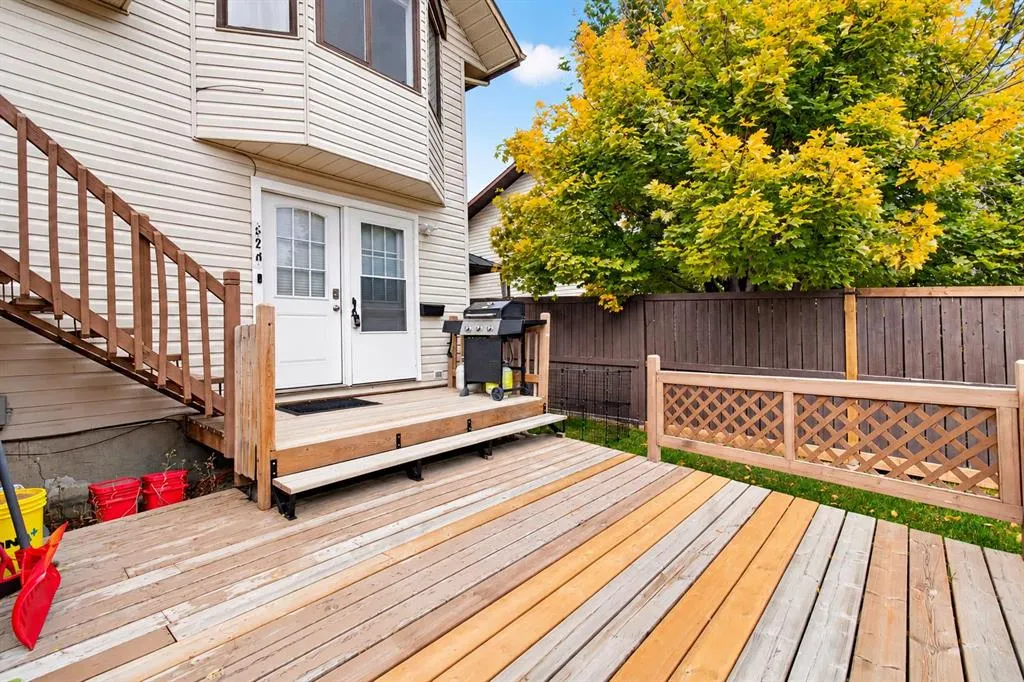 52 Cedargrove Way SW