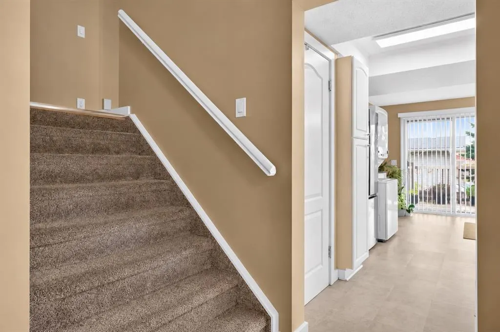 52 Cedargrove Way SW