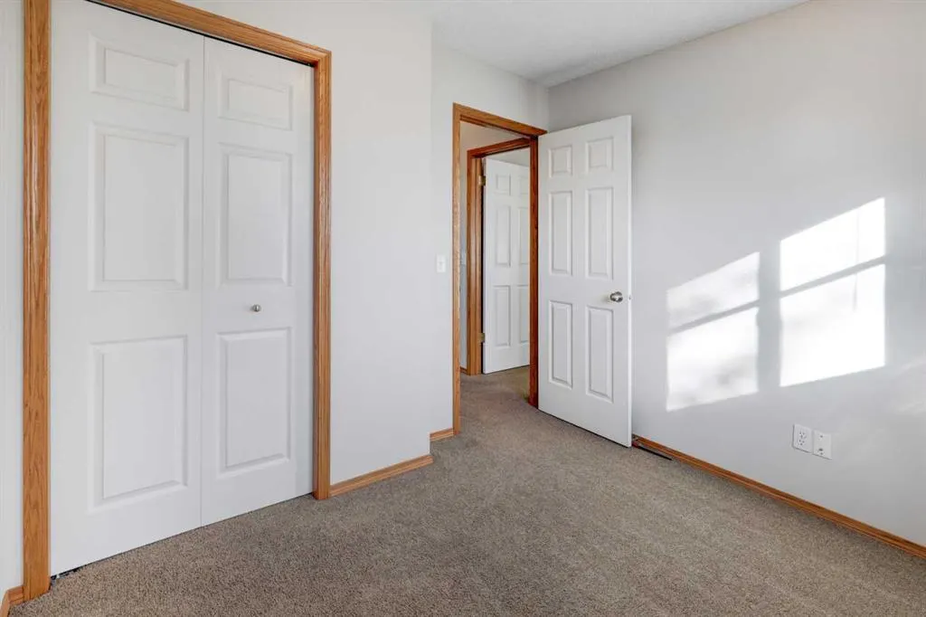 28 Woodside Circle NW