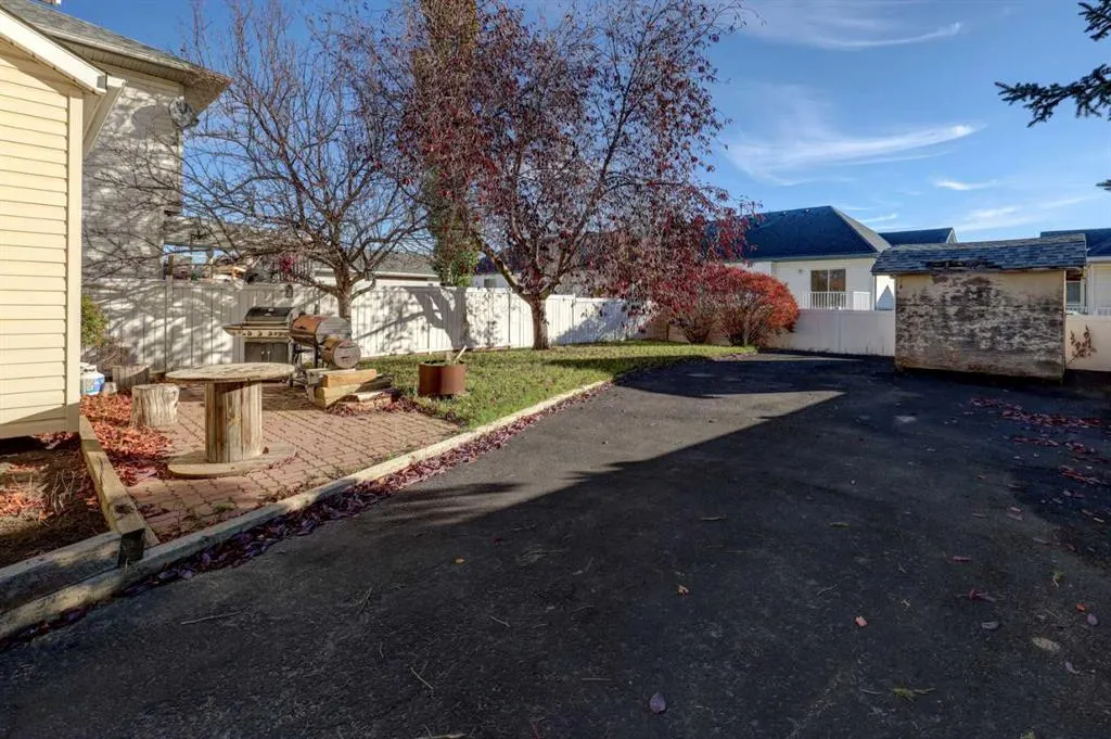 28 Woodside Circle NW
