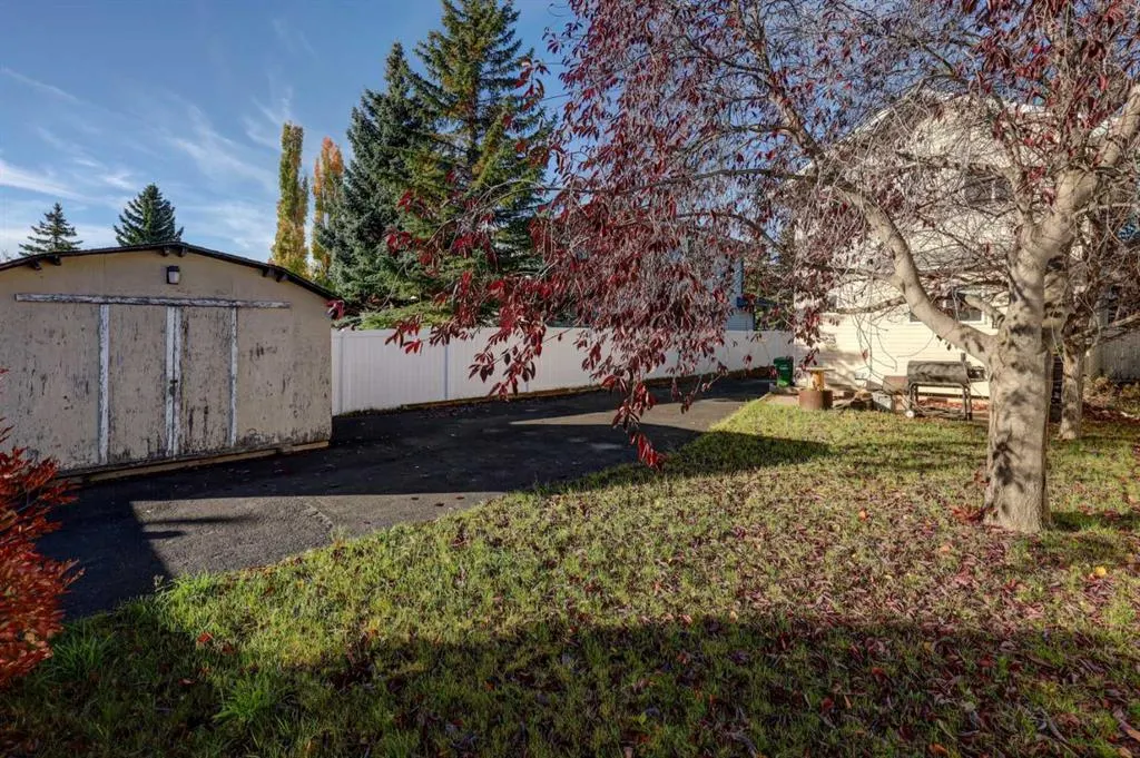 28 Woodside Circle NW