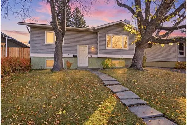 556 Lysander Drive SE