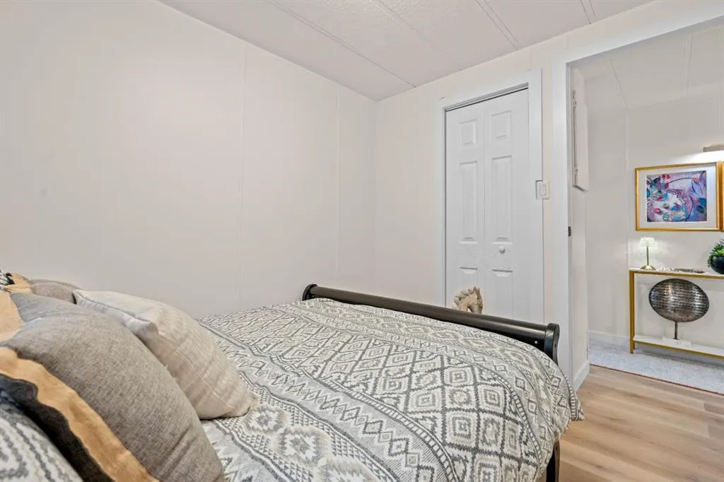 6724 17 Avenue SE #40