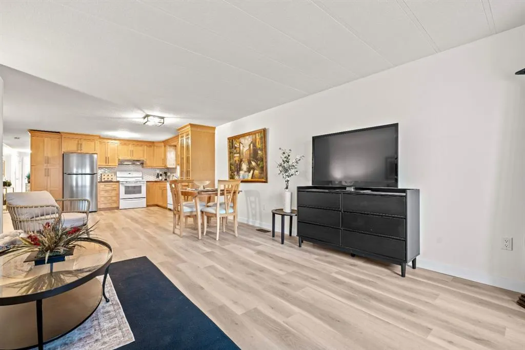 6724 17 Avenue SE #40
