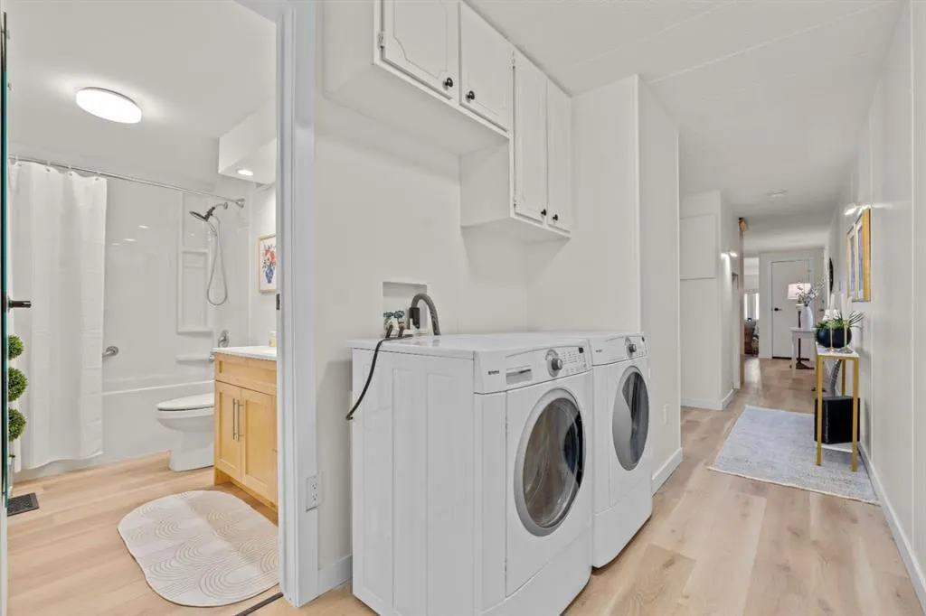6724 17 Avenue SE #40