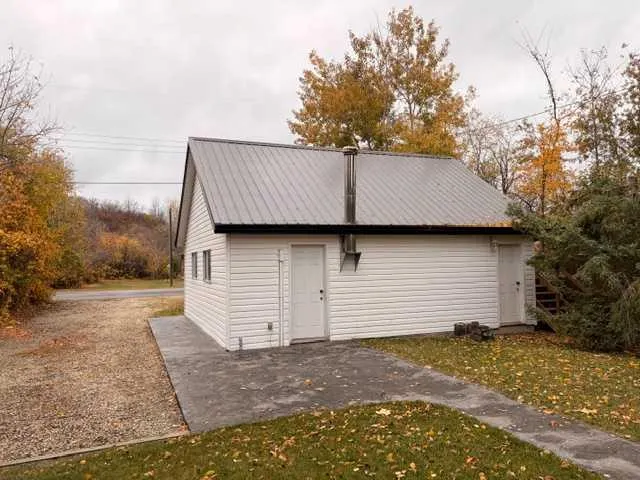 31 Sands Street