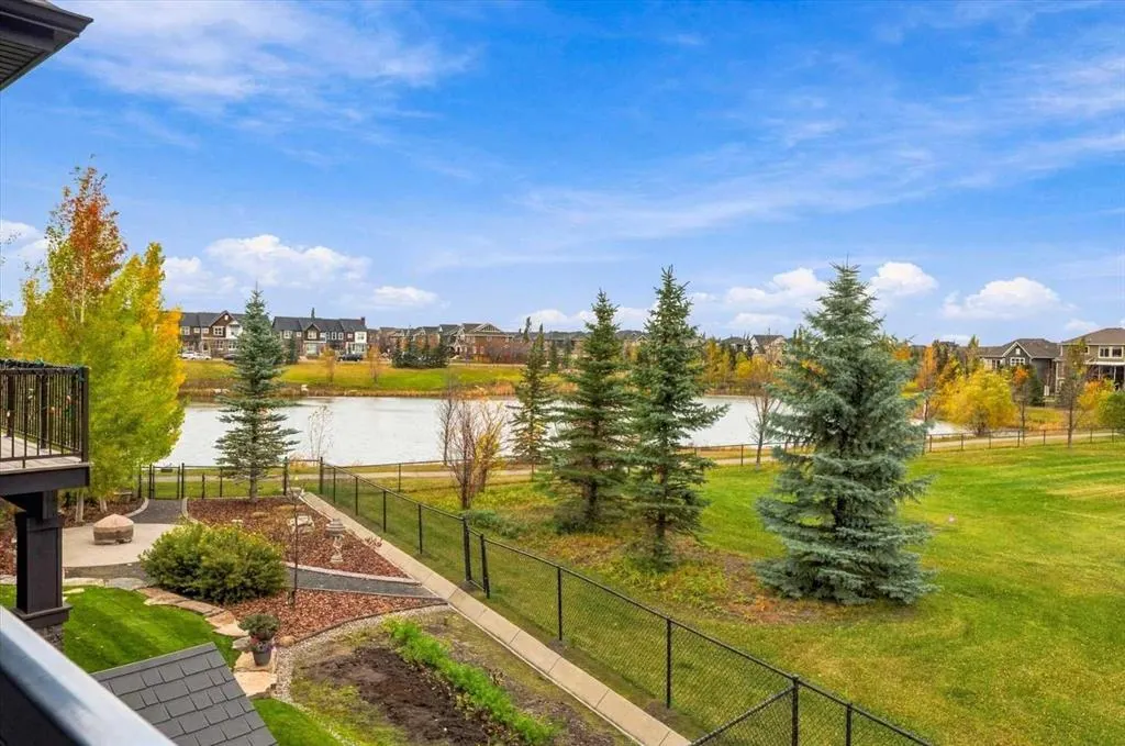 44 Legacy Cove SE