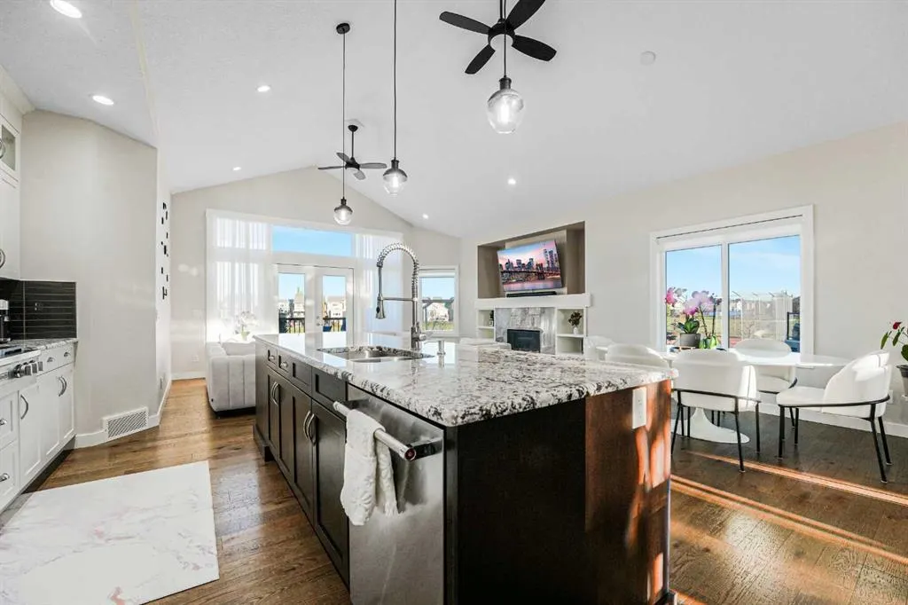 44 Legacy Cove SE